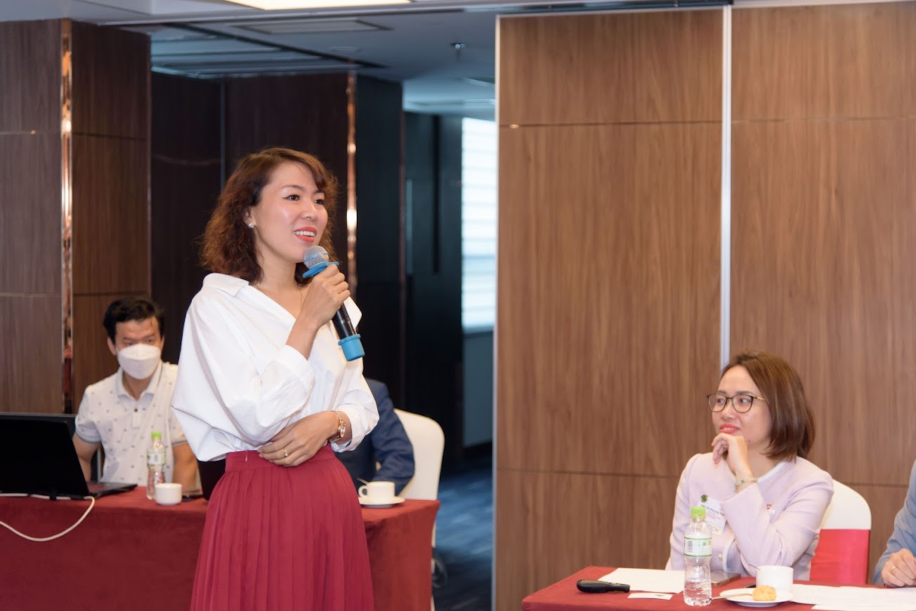 HKT - Trao quà thật sang, đón Tết an khang 1