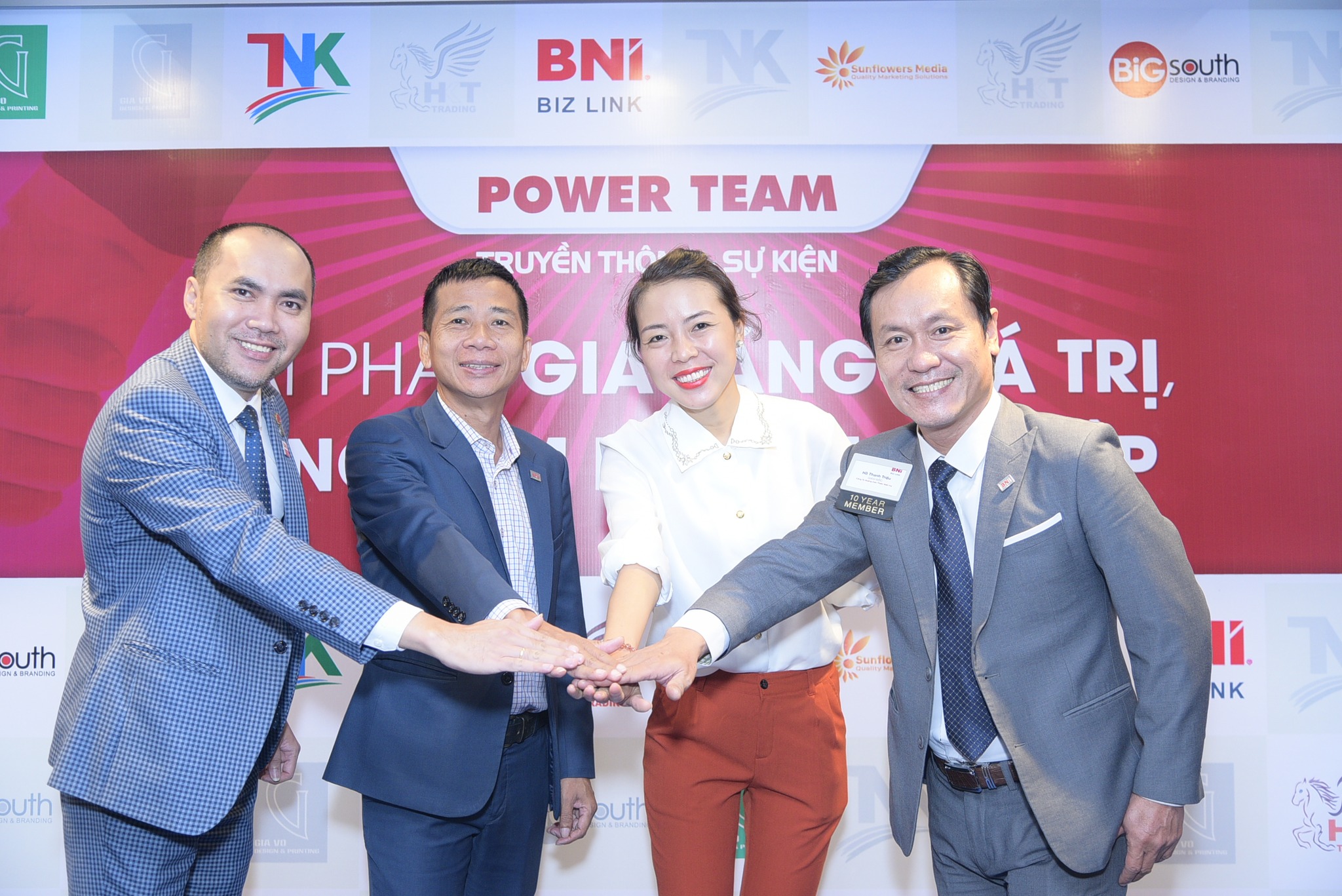 Kỷ niệm Sự Kiện Kinh Doanh ngày 15/11 3