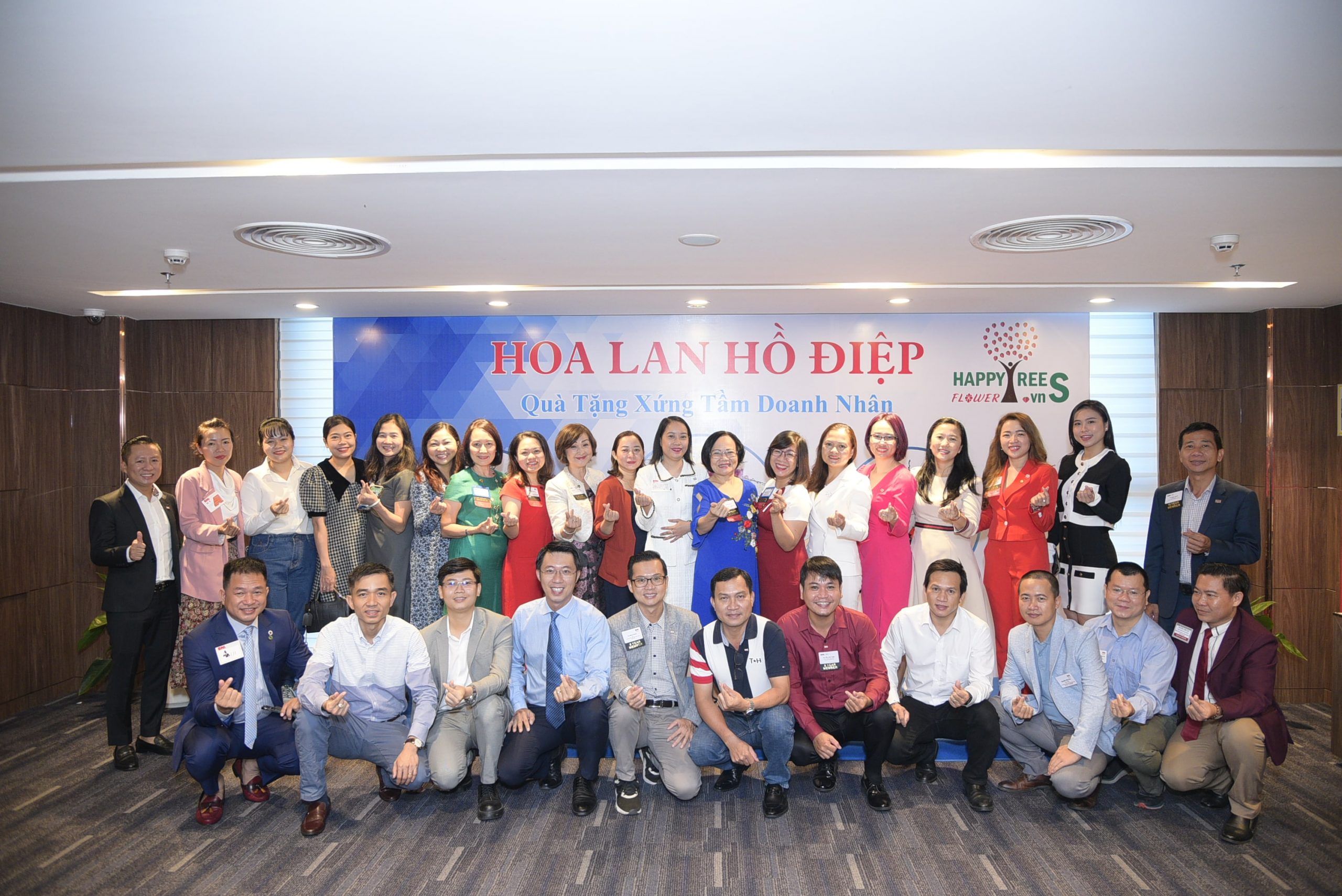 Happy Trees - Hoa Lan Hồ Điệp Xứng Tầm Doanh Nhân 4